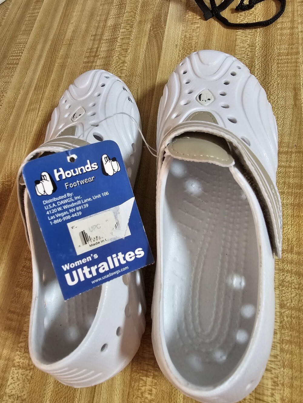 DAWGS Hounds Ultralite Spirit Shoes Size 5/6 White Tan Clogs NWT NEW Womans